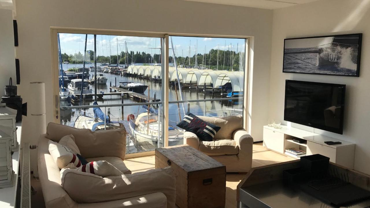 アールスメール The Boathouse With Boatヴィラ エクステリア 写真